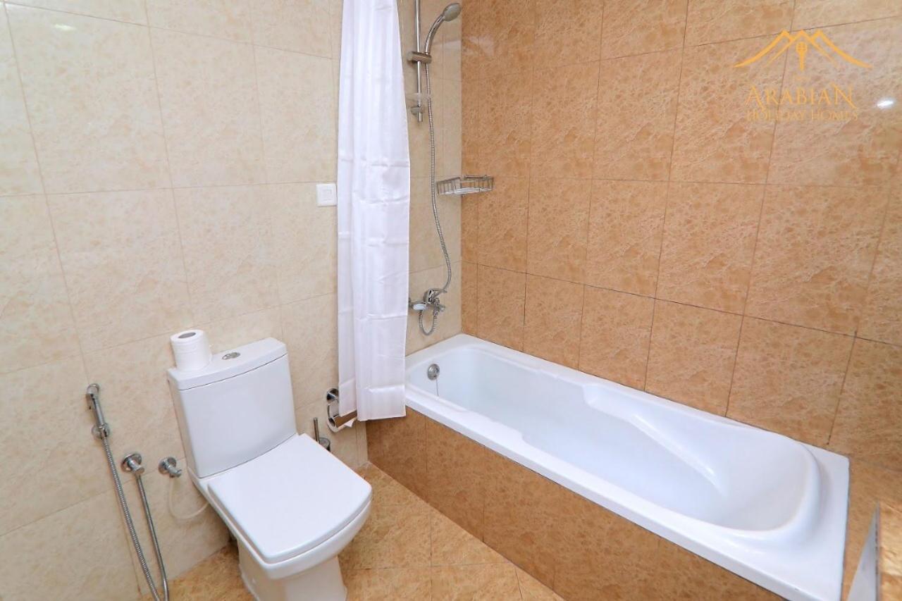 California Hostel Dubai Exterior photo